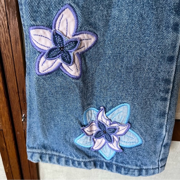 GAP Factory Store Vintage Appliqué Floral Flare Jeans - 8 - Picture 4 of 11